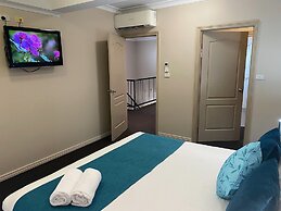 Cityville Luxury Apartments & Motel