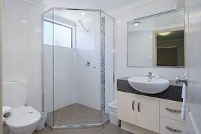 Cityville Luxury Apartments & Motel