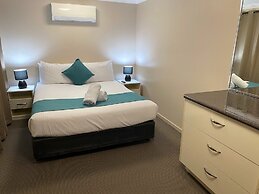 Cityville Luxury Apartments & Motel