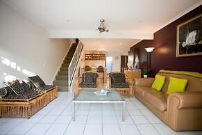 Skippers Cove Waterfront Resort