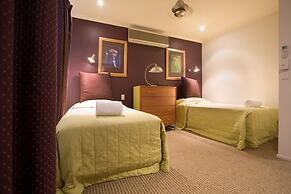 Skippers Cove Waterfront Resort