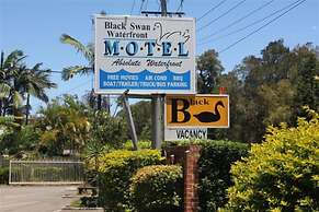 Black Swan Waterfront Motel
