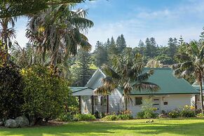 Poinciana Cottages