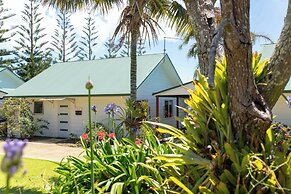 Poinciana Cottages