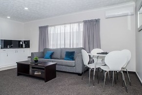 White Heron Motor Lodge