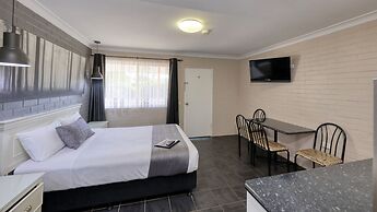 Country Leisure Motor Inn