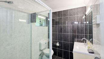 Country Leisure Motor Inn