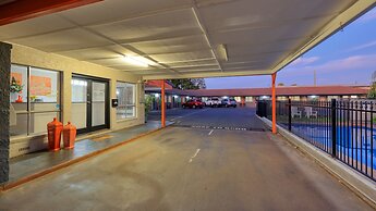 Country Leisure Motor Inn