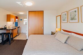 Sumner Bay Motel & Apartments