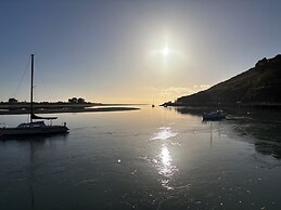 Sumner Bay Motel & Apartments