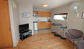 Sumner Bay Motel & Apartments