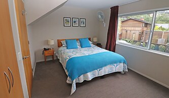 Sumner Bay Motel & Apartments