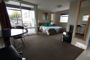 Sumner Bay Motel & Apartments