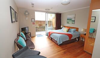 Sumner Bay Motel & Apartments