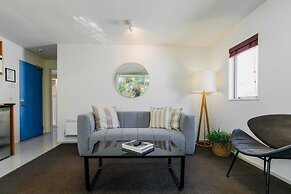 Sumner Bay Motel & Apartments