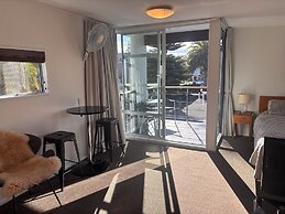 Sumner Bay Motel & Apartments
