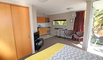 Sumner Bay Motel & Apartments