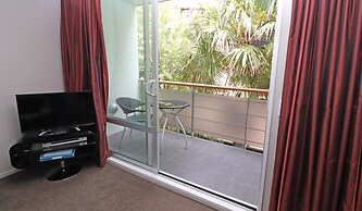 Sumner Bay Motel & Apartments