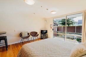 Sumner Bay Motel & Apartments