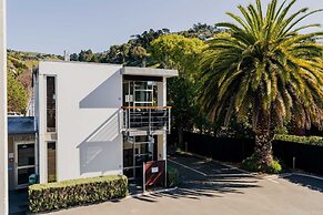 Sumner Bay Motel & Apartments