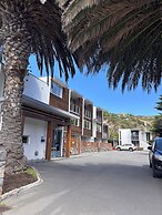 Sumner Bay Motel & Apartments