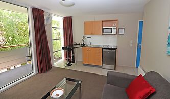 Sumner Bay Motel & Apartments