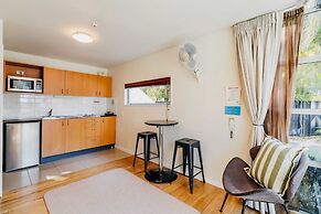 Sumner Bay Motel & Apartments