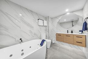 The Palms Apartments