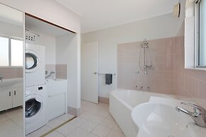 The Palms Apartments