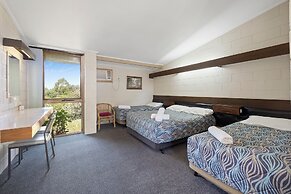 Coal Creek Motel