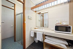 Coal Creek Motel