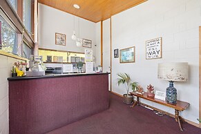 Coal Creek Motel