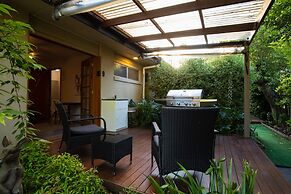 Adina Lodge Holiday Units