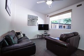 Adina Lodge Holiday Units