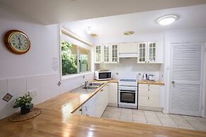 Adina Lodge Holiday Units