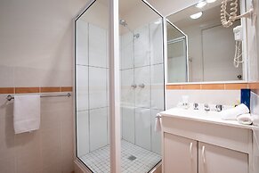 Adina Lodge Holiday Units