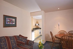 Birchwood Manor Motel