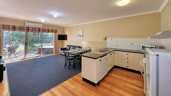 Bridges on Meninya Motel & Apartments