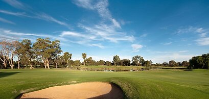 Bridges on Meninya Motel & Apartments