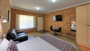 Bridges on Meninya Motel & Apartments