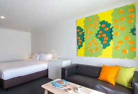 The Horatio - Suites & Motel