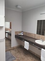 Belvoir Village Motel & Apartments Wodonga