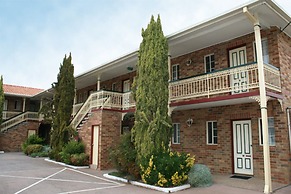 Grand Manor Motor Inn - Queanbeyan