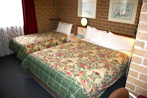 Grand Manor Motor Inn - Queanbeyan