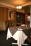 Grand Manor Motor Inn - Queanbeyan