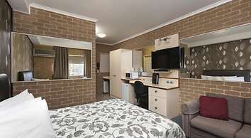 Grand Manor Motor Inn - Queanbeyan