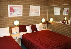 Grand Manor Motor Inn - Queanbeyan