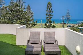 Rainbow Bay Resort