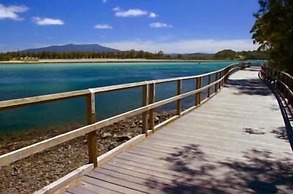 Mystery Bay Cottages