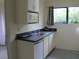 Bassingers Motor Lodge